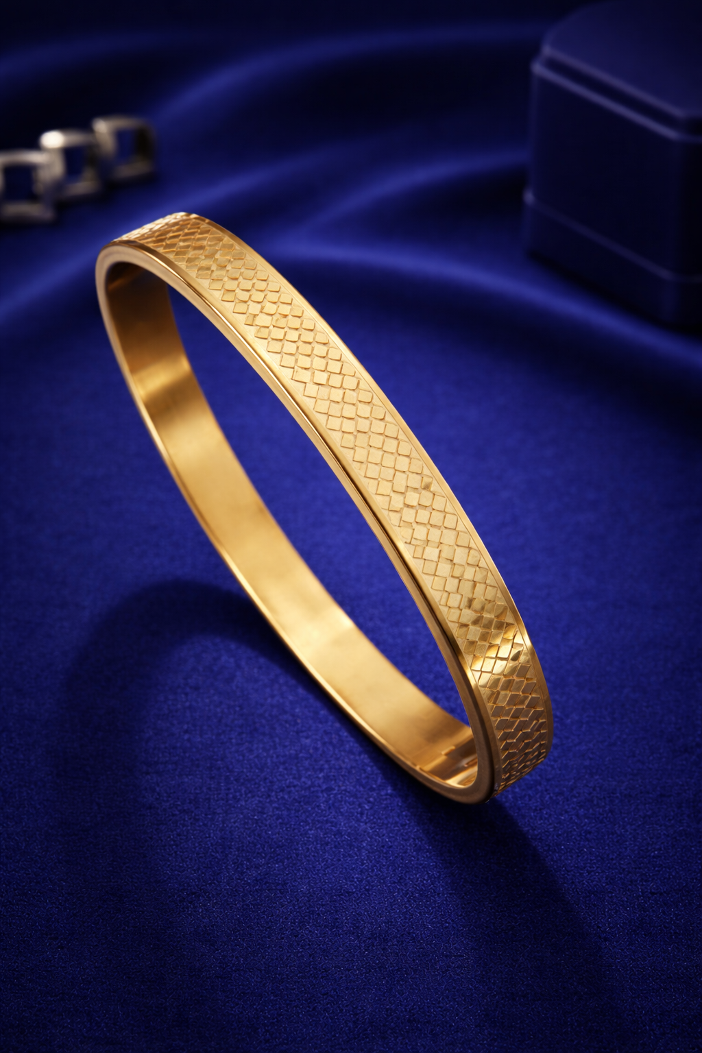 Golden Weave Elegance Kada Men's Bracelet
